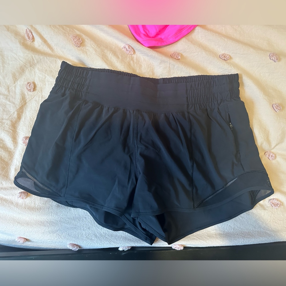 lululemon hotty hot low rise lined shorts. 2.5”